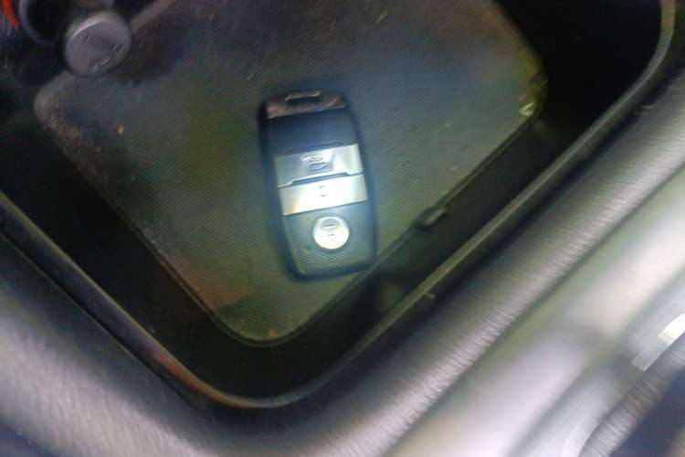 Used Kia K3 2015 1.6L Automatic GLS Vehicle Key