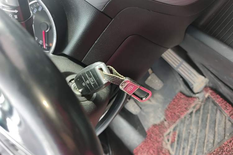 Used Kia K3 2015 1.6L Manual GLS Vehicle Key