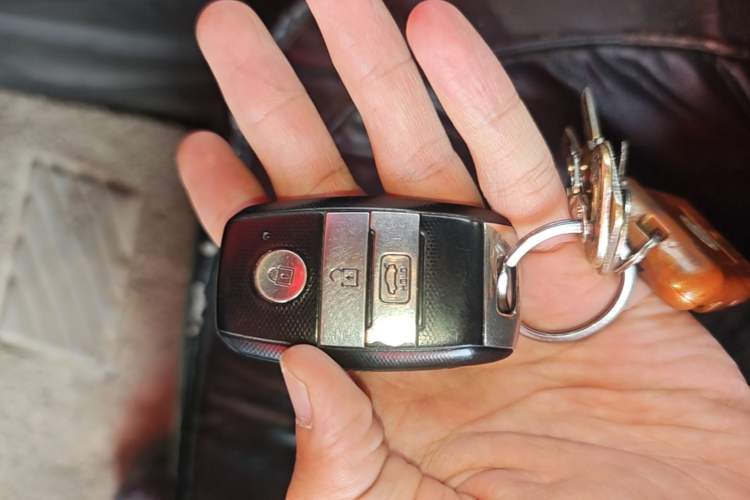 Used Kia K3 2015 1.6L Automatic GLS Vehicle Key