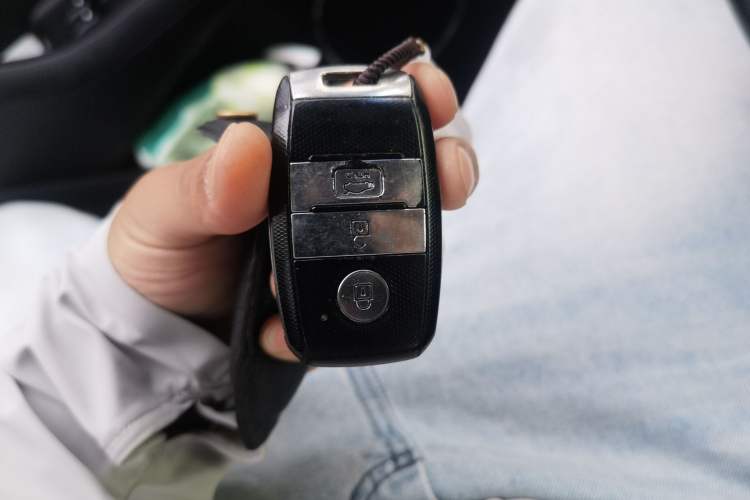 Used Kia K3 2015 1.6L Automatic GLS Vehicle Key