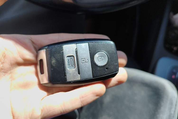 Used Kia K3 2015 1.6L Automatic GLS Vehicle Key