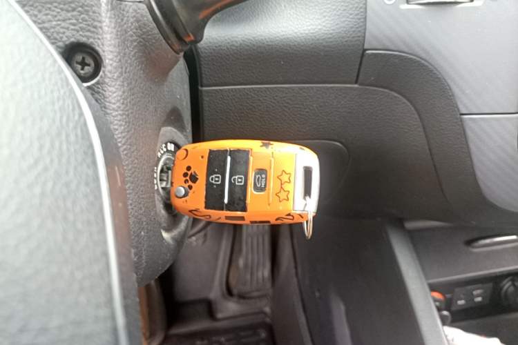 Used Kia K3 2015 1.6L Manual GLS Vehicle Key
