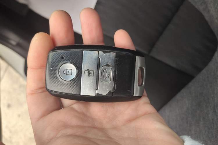 Used Kia K3 2015 1.6L Automatic GLS Vehicle Key