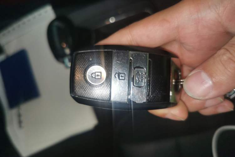 Used Kia K3 2015 1.6L Automatic GLS Vehicle Key