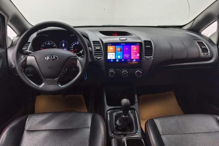 Used Kia K3 2016 1.6L Manual GL Center Console