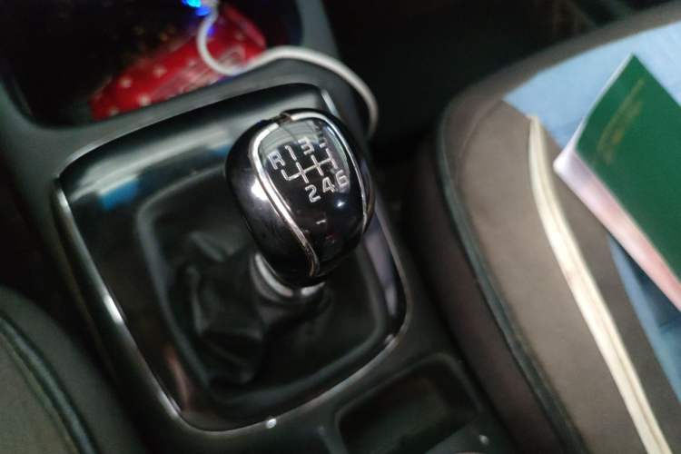 Used Kia K3 2016 1.6L Manual GLS Gear Lever