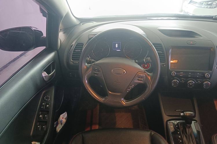 Used Kia K3 2016 1.6L Automatic GLS Interior 3