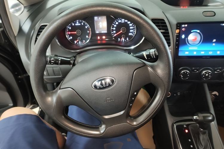 Used Kia K3 2016 1.6L Automatic GL Steering Wheel