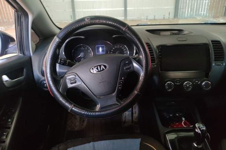 Used Kia K3 2016 1.6L Manual GLS Steering Wheel