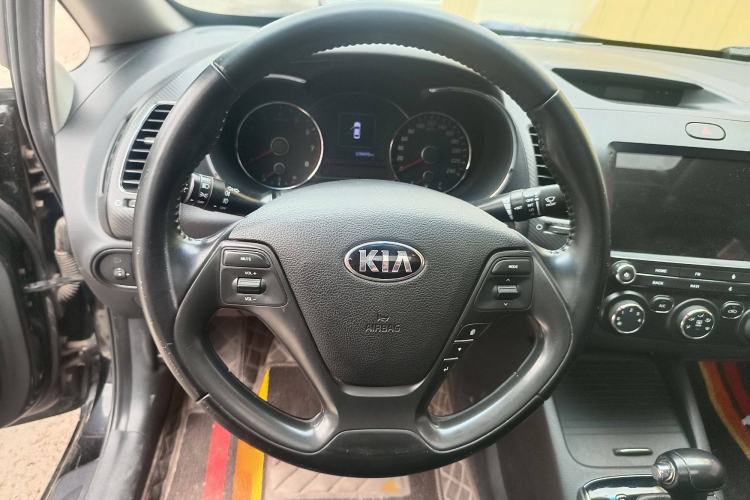 Used Kia K3 2016 1.6L Automatic GLS Steering Wheel