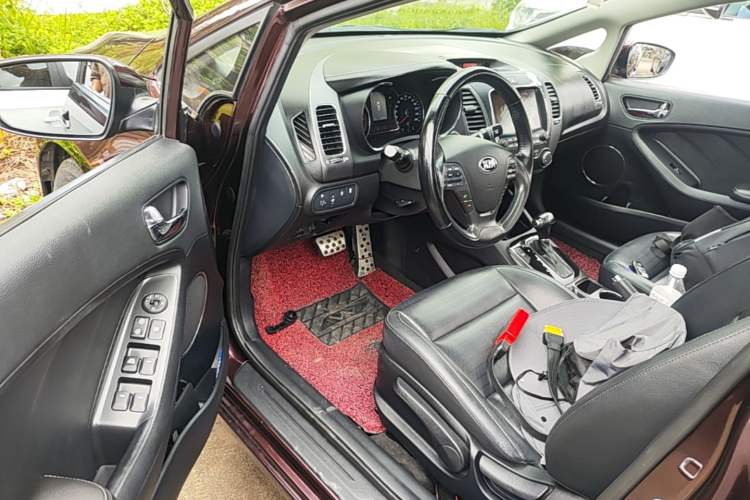 Used Kia K3 2016 1.6L Automatic DLX Driver Seat