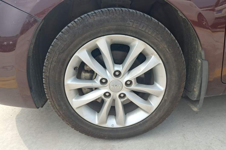 Used Kia K3 2016 1.6L Automatic with Sunroof Exterior 7