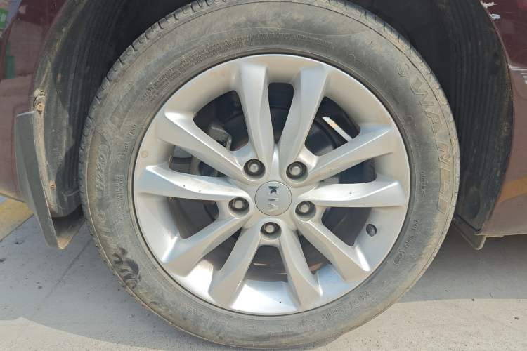 Used Kia K3 2016 1.6L Automatic with Sunroof Exterior 8