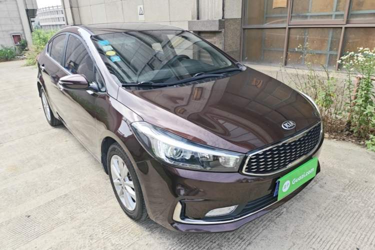 Used Kia K3 2016 1.6L Automatic GLS Front Right 45 Deg