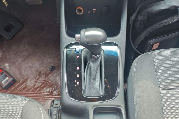 Used Kia K3 2016 1.6L Automatic with Sunroof Gear Lever