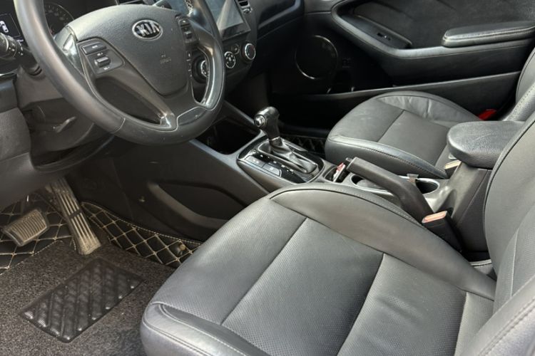 Used Kia K3 2016 1.6L Automatic GLS Interior 1