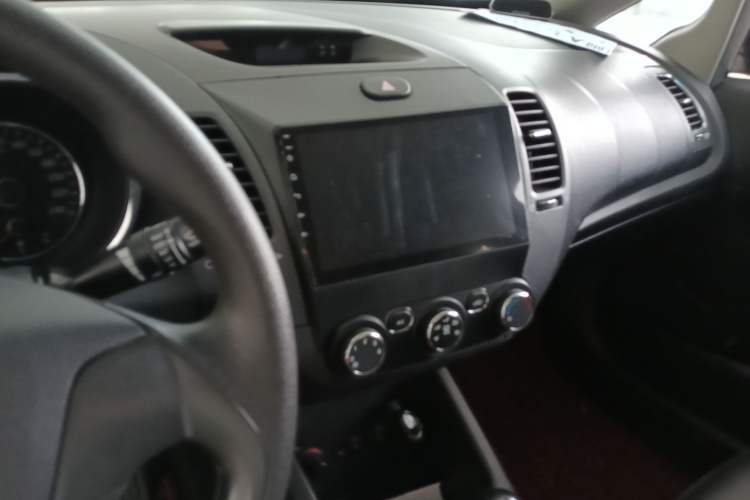 Used Kia K3 2016 1.6L Automatic GL Interior 10