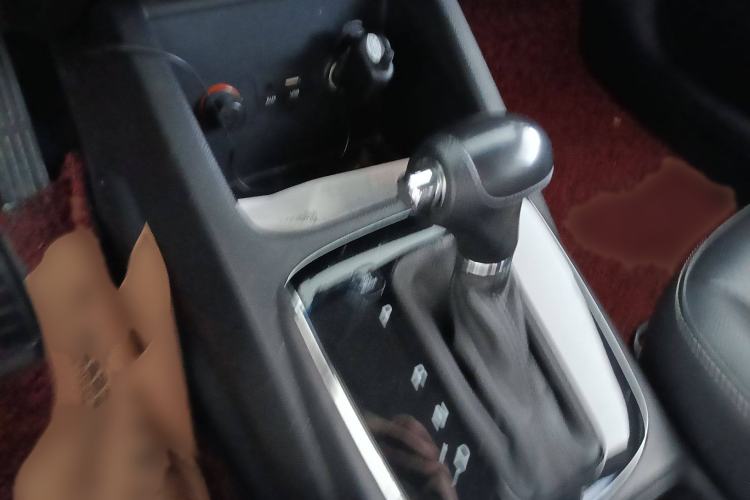 Used Kia K3 2016 1.6L Automatic GL Interior 4