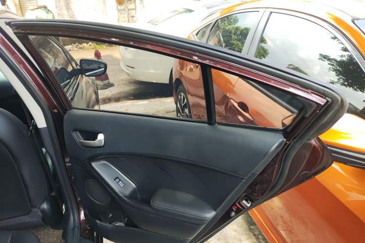 Used Kia K3 2016 1.6L Manual GL Interior 6