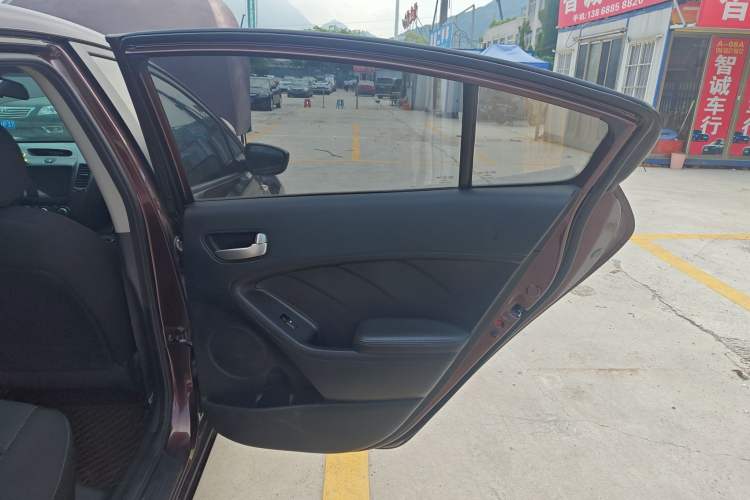Used Kia K3 2016 1.6L Automatic with Sunroof Interior 6