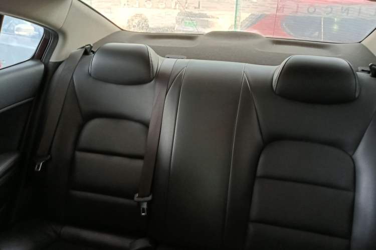 Used Kia K3 2016 1.6L Automatic GL Interior 7