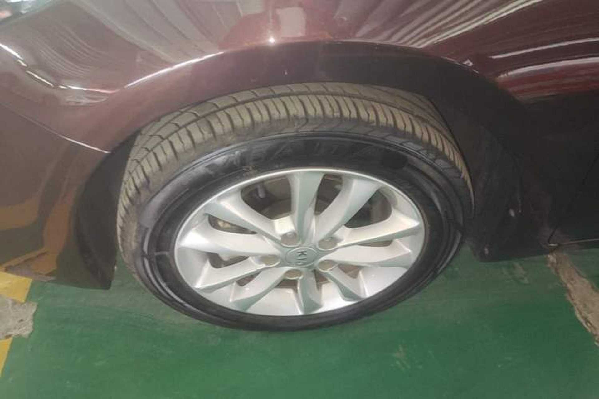 Used Kia K3 2016 1.6L Automatic GL Left Front Wheel Hub
