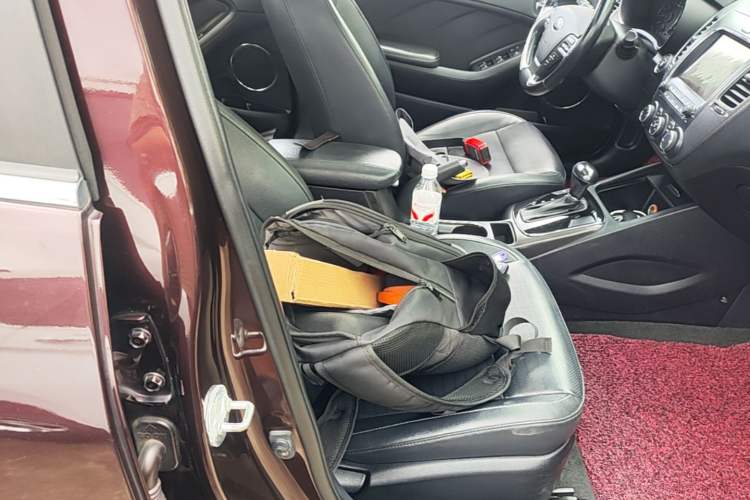 Used Kia K3 2016 1.6L Automatic DLX Right Front Seat