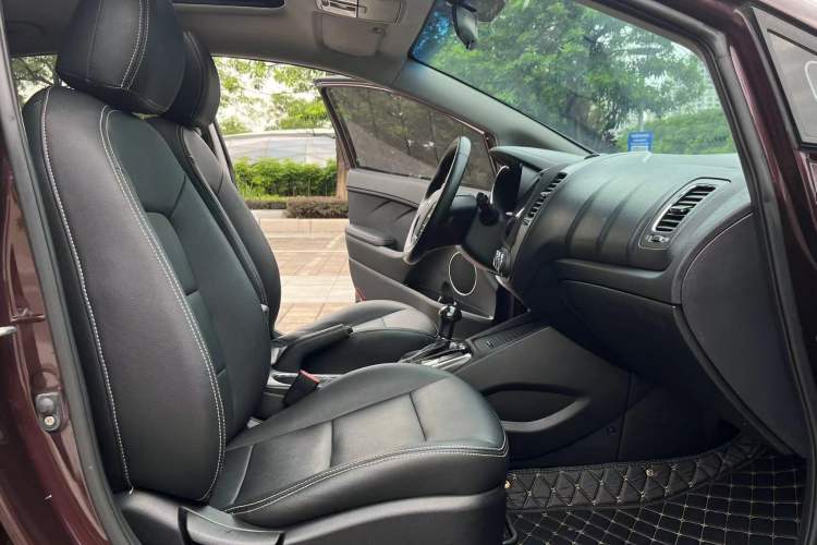 Used Kia K3 2016 1.6L Automatic GLS Right Front Seat