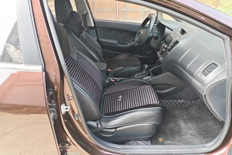 Used Kia K3 2016 1.6L Automatic GLS Right Front Seat