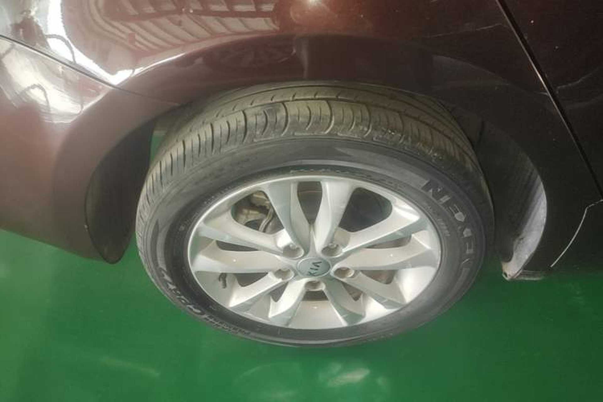 Used Kia K3 2016 1.6L Automatic GL Right Rear Wheel Hub
