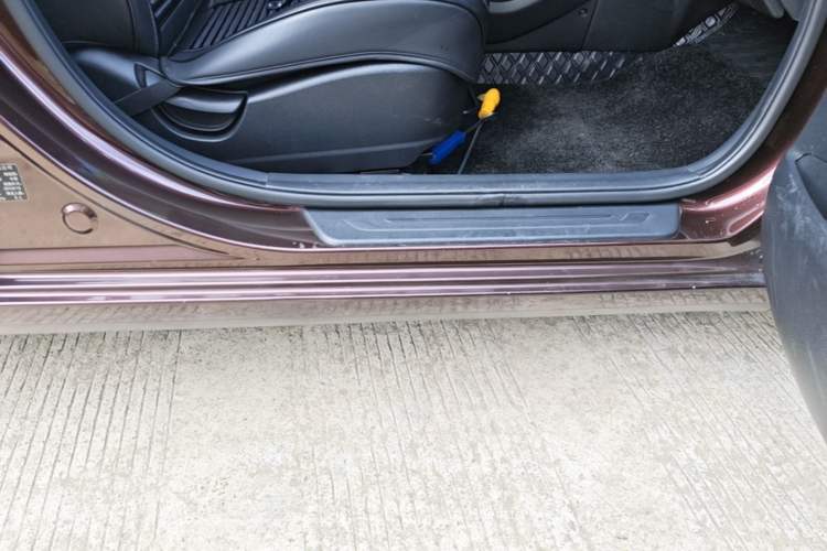 Used Kia K3 2016 1.6L Automatic GLS Right Side Sill