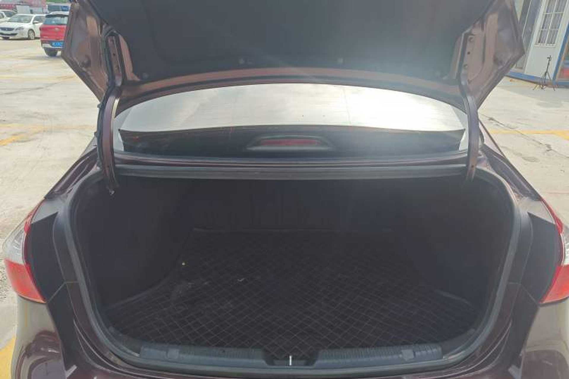 Used Kia K3 2016 1.6L Automatic with Sunroof Trunk