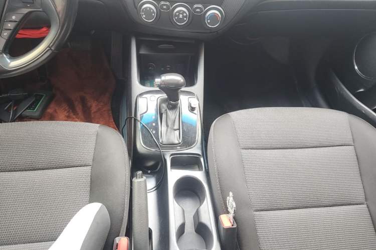 Used Kia K3 2016 1.6L Automatic with Sunroof Gear Lever