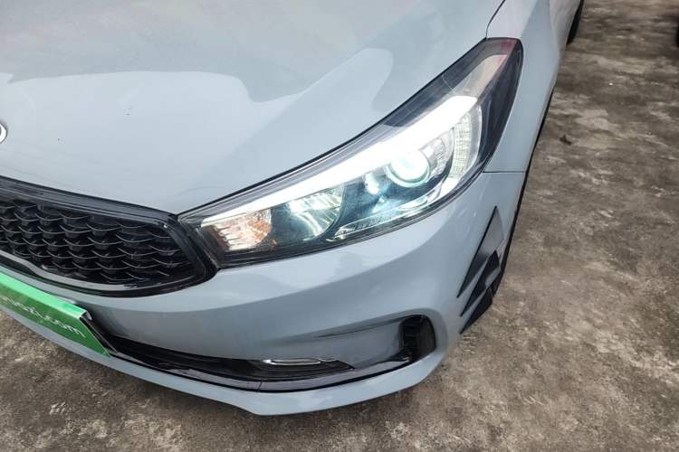 Used Kia K3 2016 1.6L Automatic with Sunroof Left Front Headlight