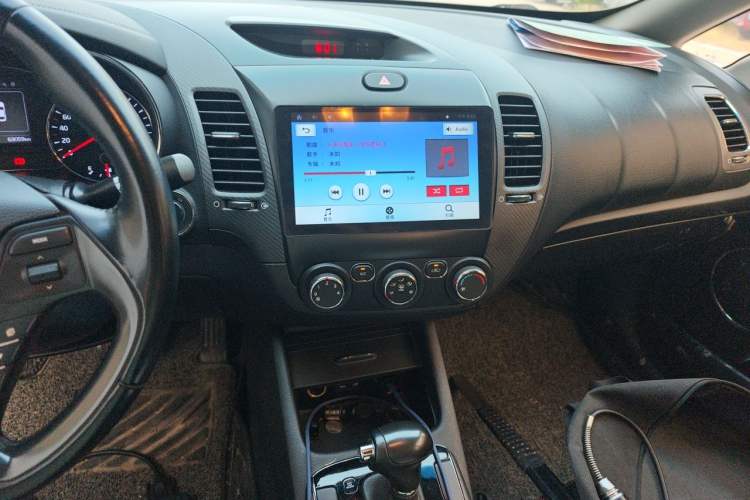 Used Kia K3 2016 1.6L Automatic GLS Audio And AC Panel
