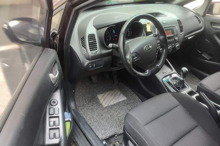 Used Kia K3 2016 1.6L Manual GLS Driver Seat