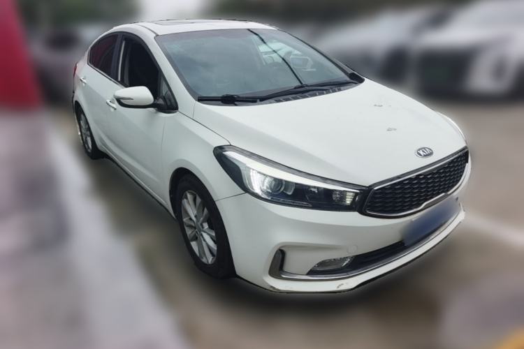 Used Kia K3 2016 1.6L Automatic GLS Front Right 45 Deg