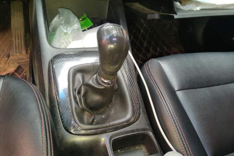 Used Kia K3 2016 1.6L Manual GL Gear Lever