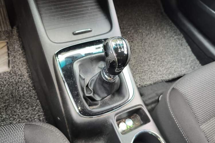 Used Kia K3 2016 1.6L Manual GLS Gear Lever