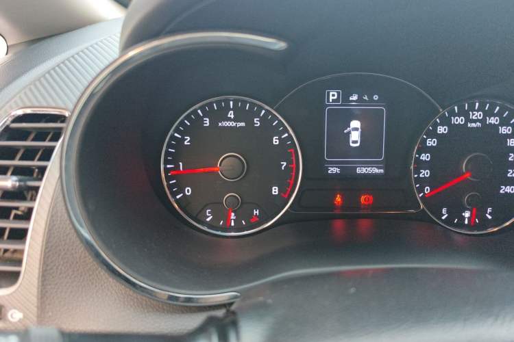 Used Kia K3 2016 1.6L Automatic GLS Odometer Close Up