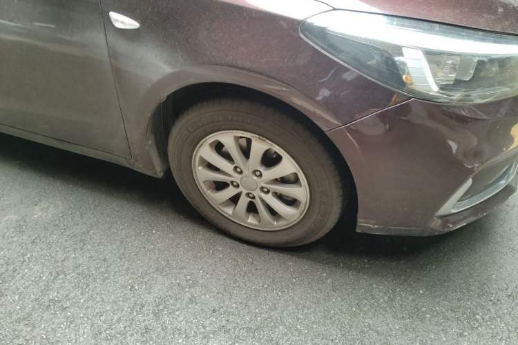 Used Kia K3 2016 1.6L Manual GL Right Front Wheel Hub
