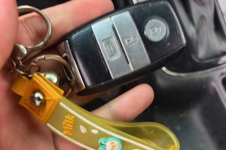 Used Kia K3 2016 1.6L Automatic GLS Vehicle Key