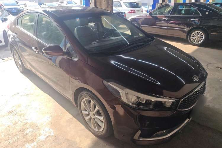 Used Kia K3 2016 1.6L Automatic DLX Front Right 45 Deg