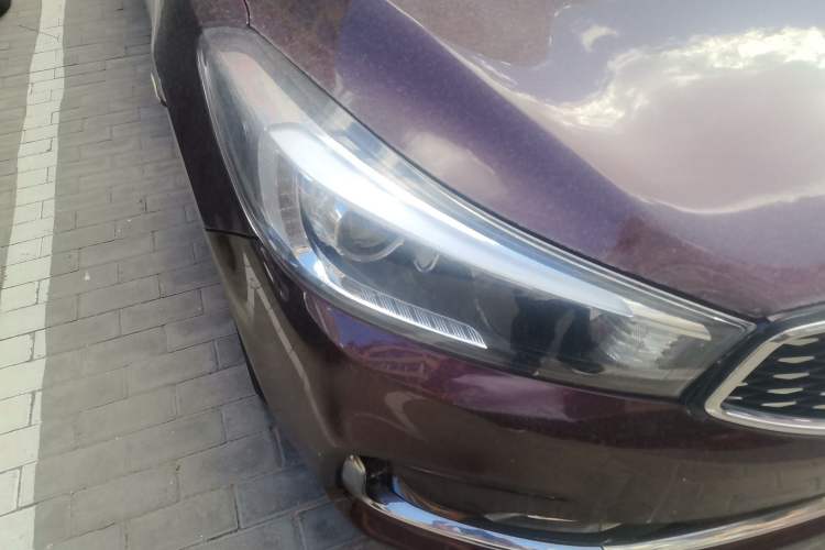 Used Kia K3 2016 1.6L Automatic DLX Right Front Headlight