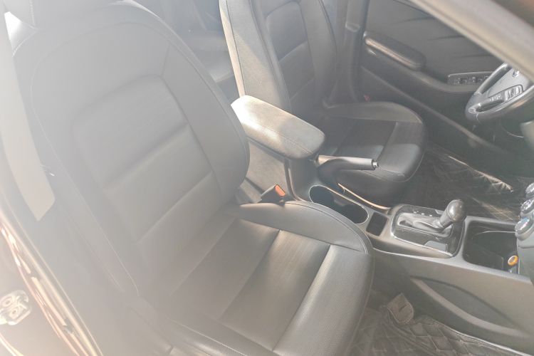 Used Kia K3 2016 1.6L Automatic DLX Right Front Seat