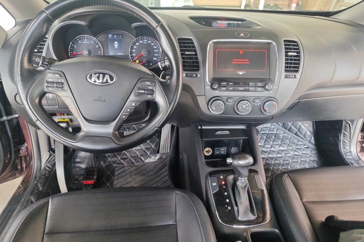 Used Kia K3 2016 1.6L Automatic DLX Steering Wheel