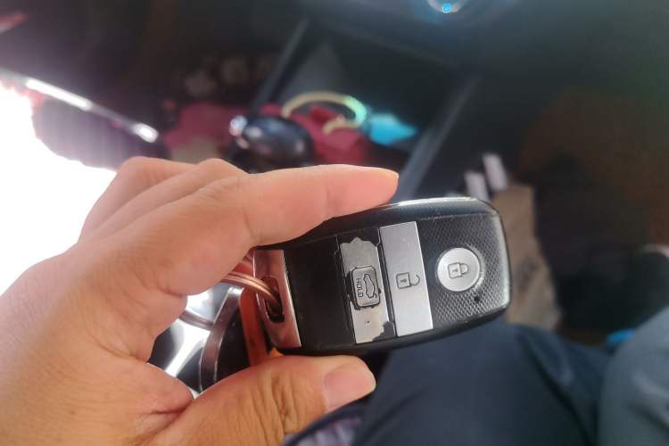 Used Kia K3 2016 1.6L Automatic DLX Vehicle Key