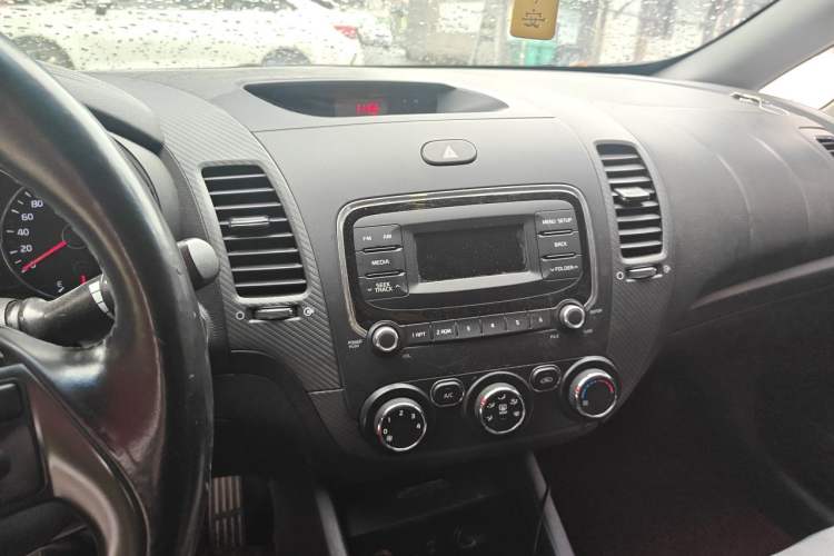 Used Kia K3 2016 1.6L Automatic GLS Audio And AC Panel