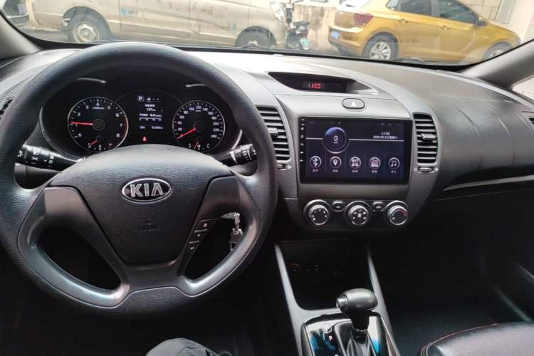 Used Kia K3 2016 1.6L Automatic GL Audio And AC Panel