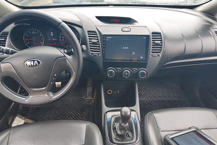 Used Kia K3 2016 1.6L Manual GL Audio And AC Panel